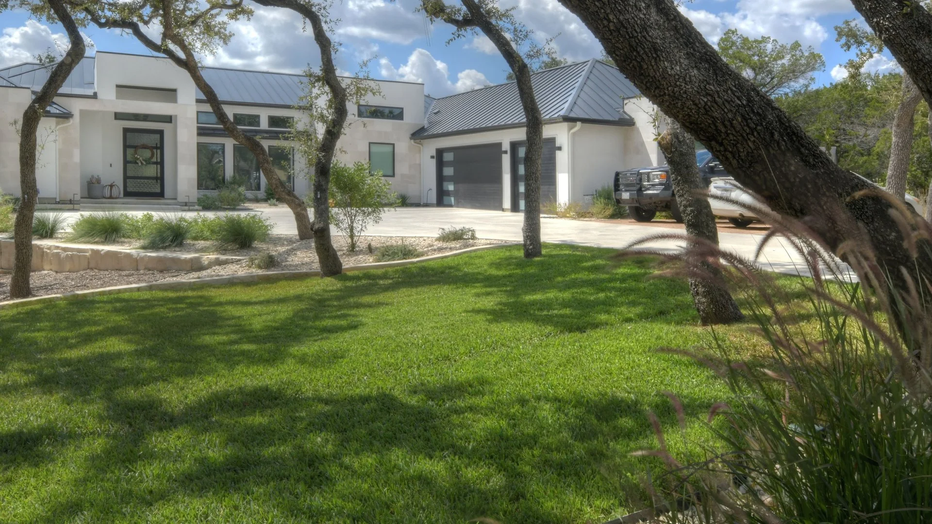 How Your Lawn Benefits From an Aeration Service