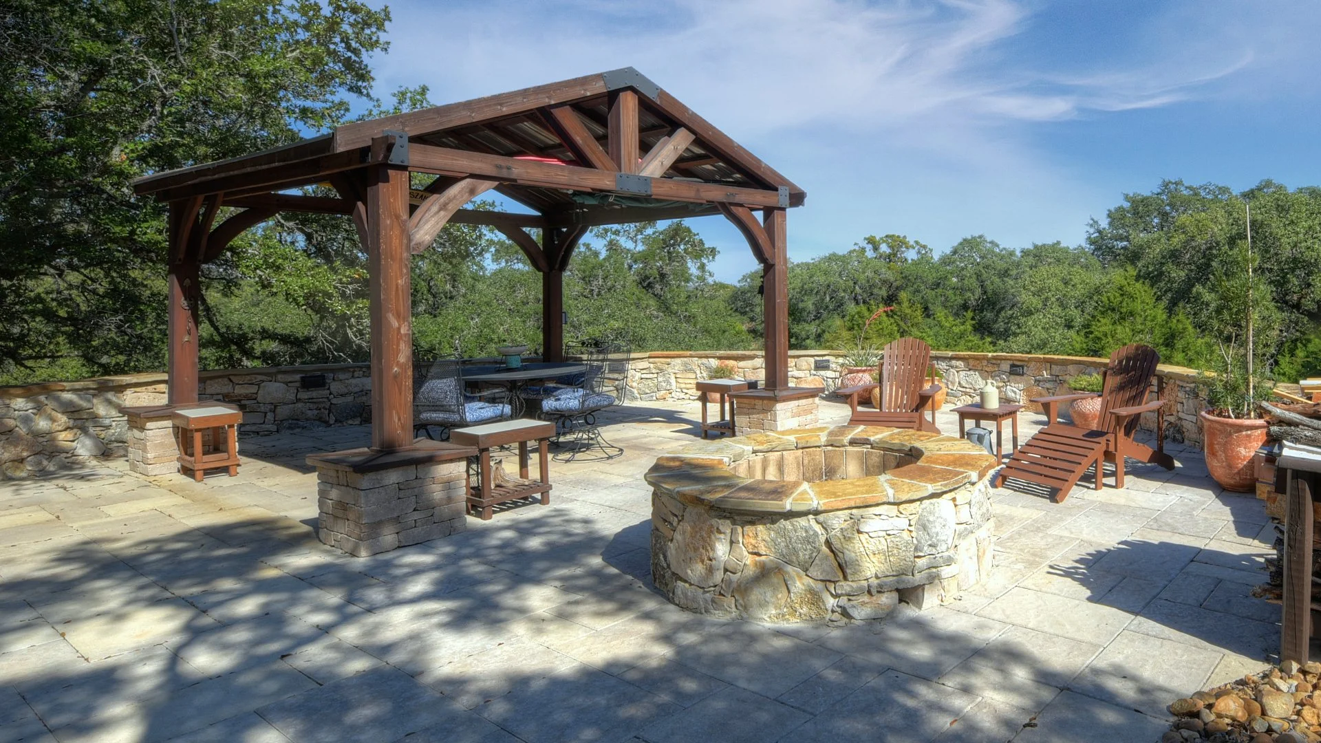 Fire Features Are Great! But Should You Go With a Fire Pit or Fireplace?